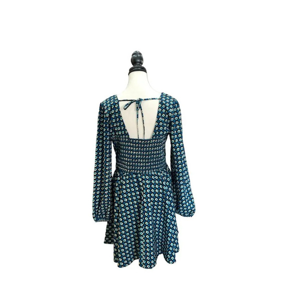 Band of the Free Long Sleeve Patterned Dress With Tie-Back & Smocked Bodice Size - Picture 3 of 7